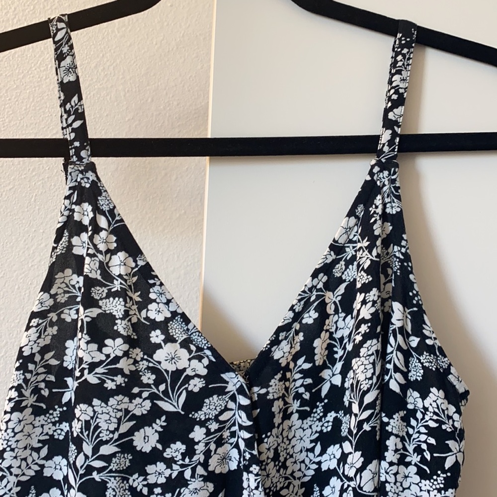 Hollister floral wrap dress - size S - Picture 4 of 4